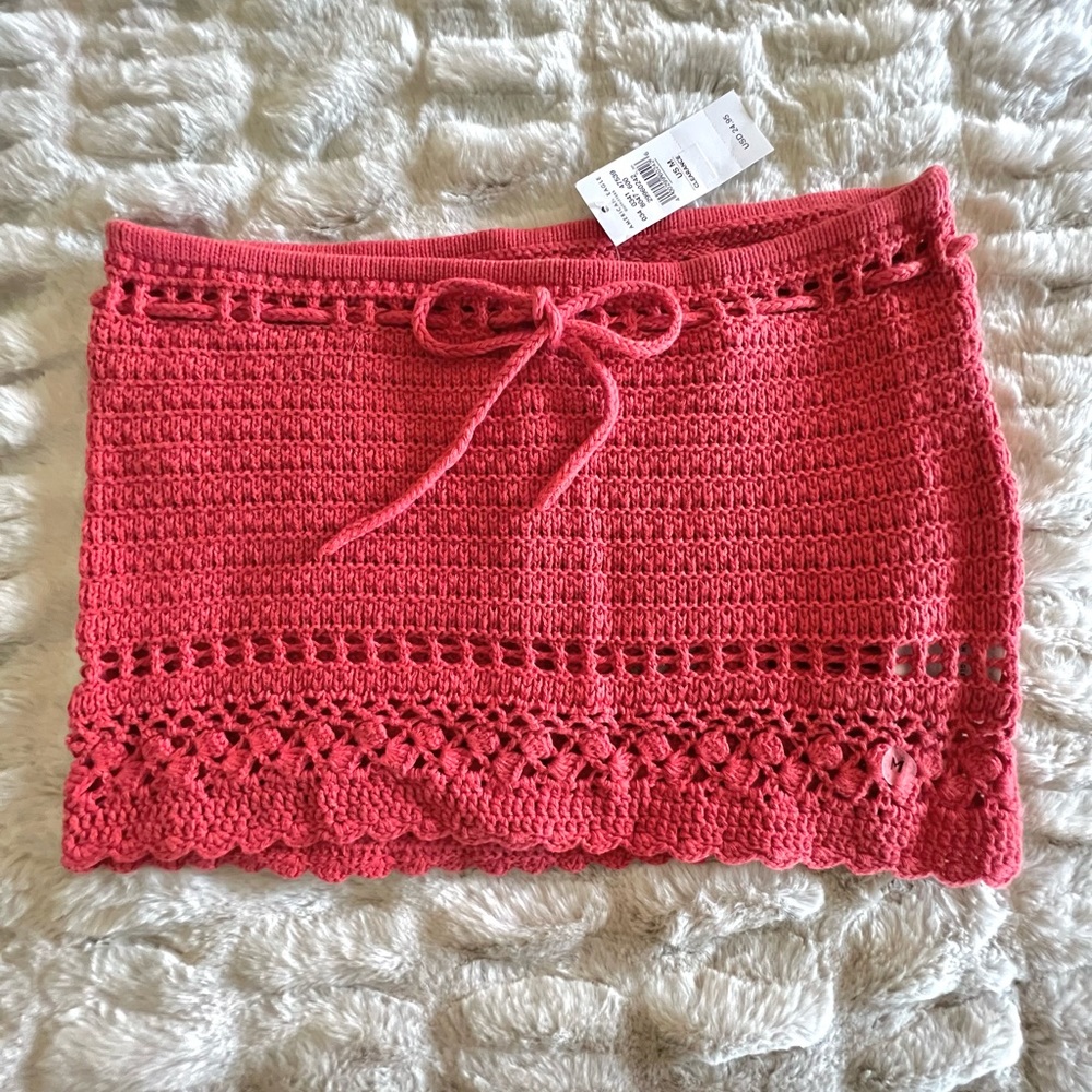 American Eagle brand knitted top, strapless, tie front, coral color, brand new!